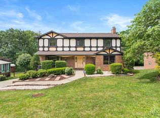 139 Huron Dr, Carnegie, PA 15106