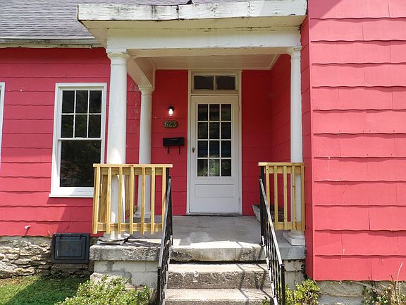 2nd image of 623 Woodland Ave