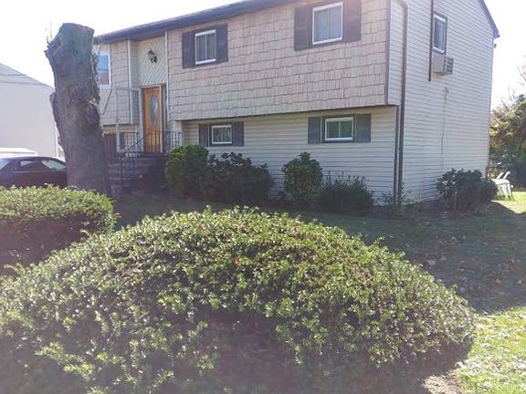 2nd image of 42 Essex St