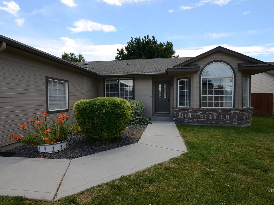 1st image of 7589 Edgebrook Dr