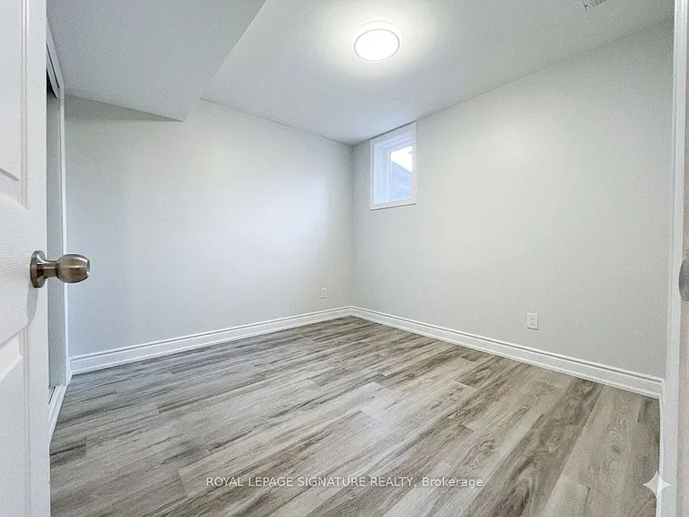22 Vandervoort Dr — Photo 6