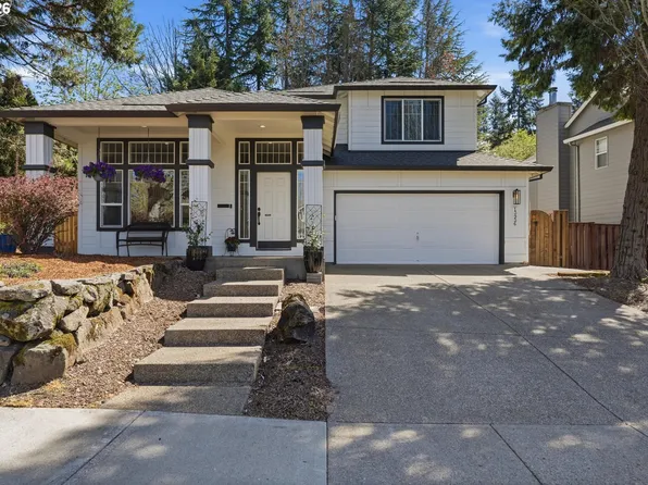 13936 SW Uplands Dr, Tigard, OR 97223