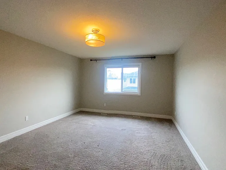 15815 15th Ave SW — Photo 23