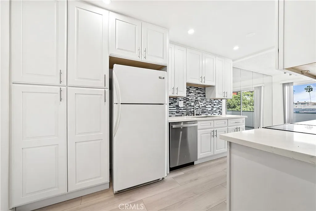 2 bed, 1238 sqft, $3,150 — Photo 3