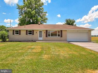2411 Belair Dr, Dover, PA 17315