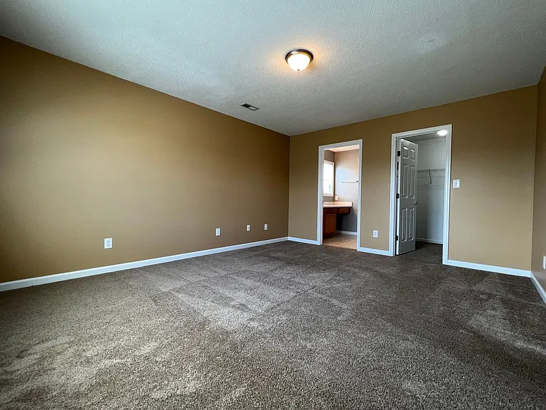 304 Mann St — Photo 19