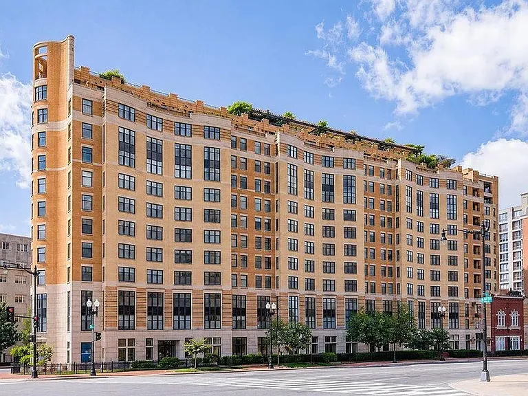 400 Massachusetts Ave NW #217 — Photo 18