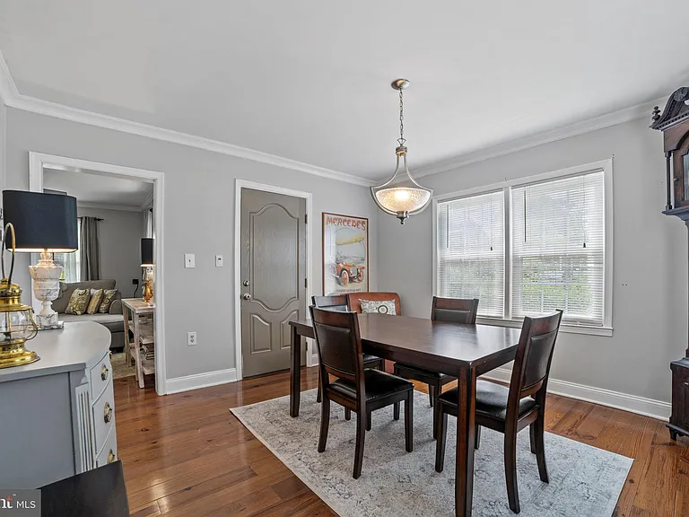 705 Dranesville Rd — Photo 8