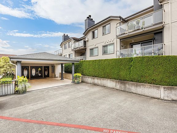 2nd image of 2760 76th Ave SE APT 206