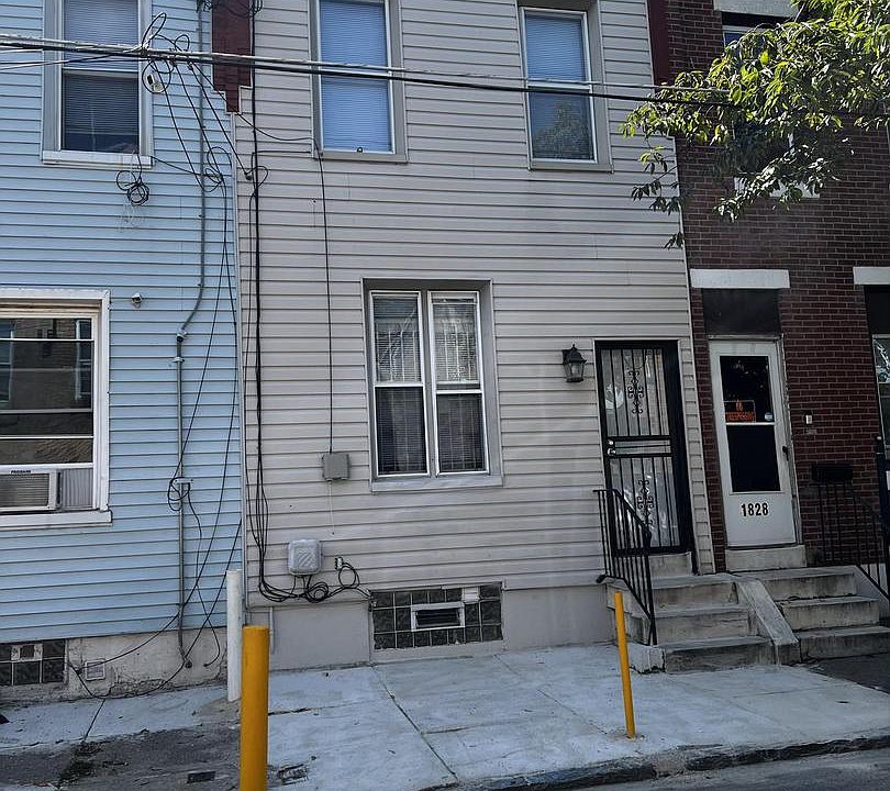 1st image of 1830 E Cornwall St