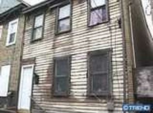 281 Hills Pl, Trenton, NJ