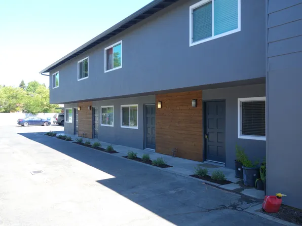 Townhome unit, 1 car parking, on-site laundry, 2311-2313 Maher Dr APT 4, Santa Rosa, CA 95405