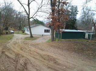 1396 Bankers Rd, Hillsdale, MI 49242