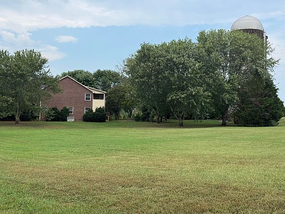 4th image of 2539 Holston River Dr