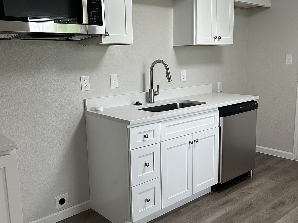 1st image of 407 N Justin Ave Unit D
