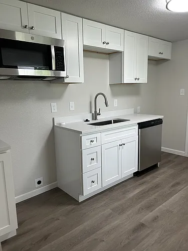 407 N Justin Ave Photo 1