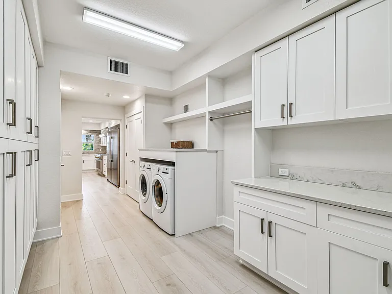 24 Adalia Ave — Photo 34