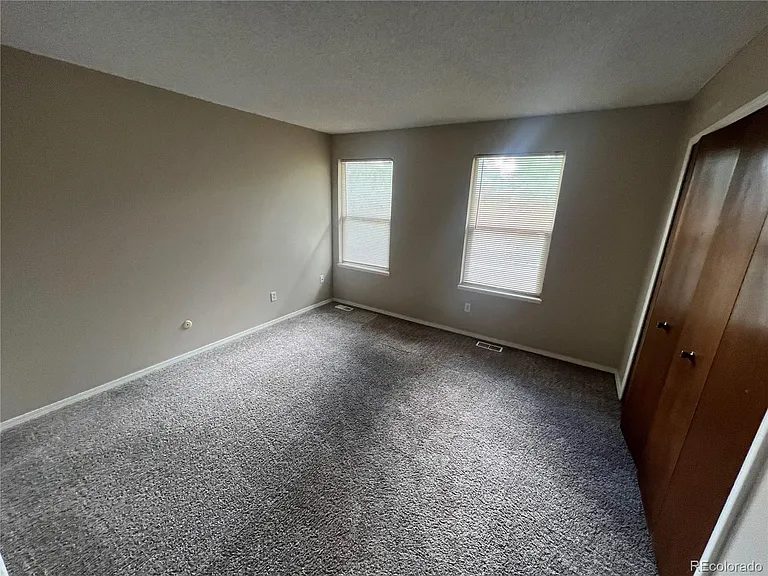 3835 Glenhurst St — Photo 7