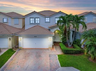 8753 SW 3rd Ln, Miami, FL 33174