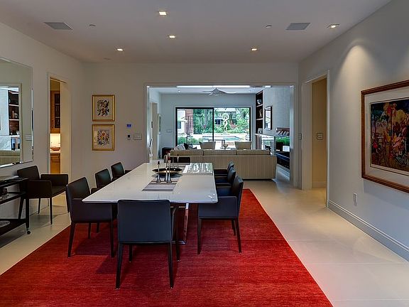 Dining Room - conveys