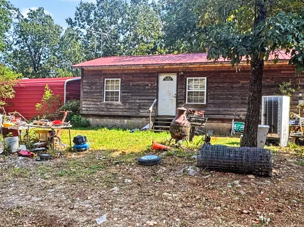 426197 E 743rd Rd, Stilwell, OK 74960