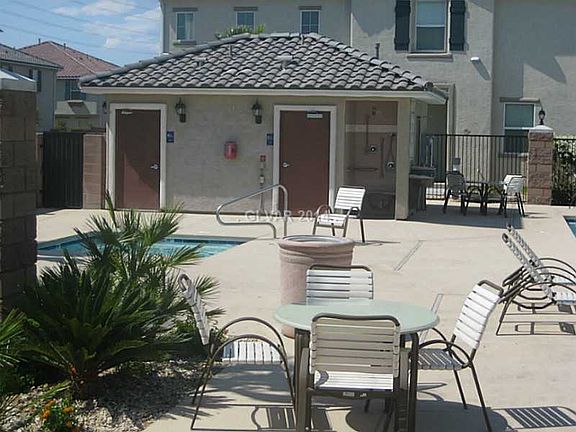 5th image of 9128 Alpine Grove Ave Unit 102