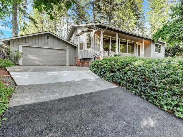 10633 Partridge Rd, Grass Valley, CA 95945
