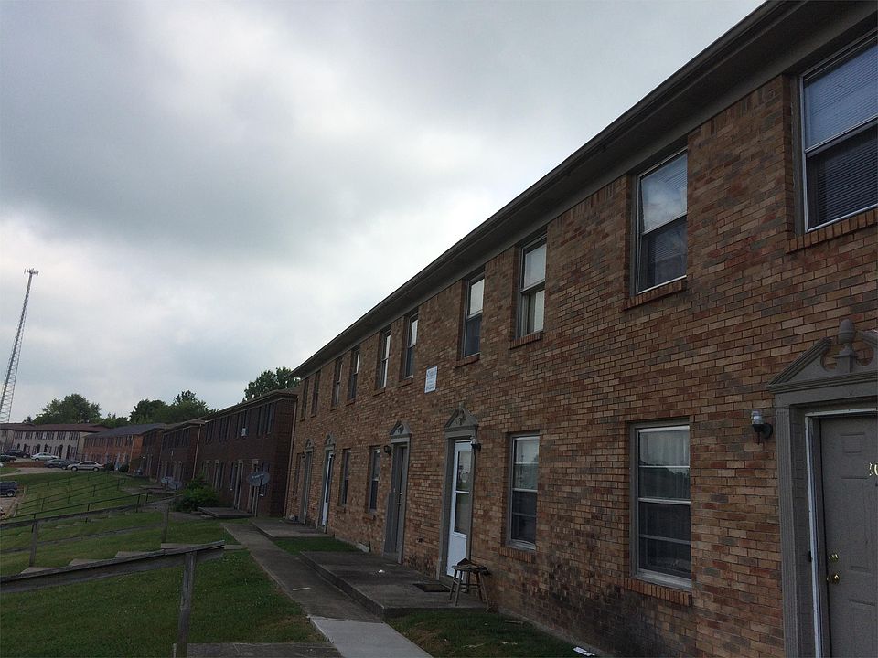 1st image of 1647 Foxhaven Dr #10