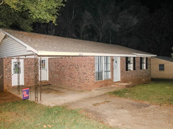 307 Pinewood Dr, Ripley, MS 38663