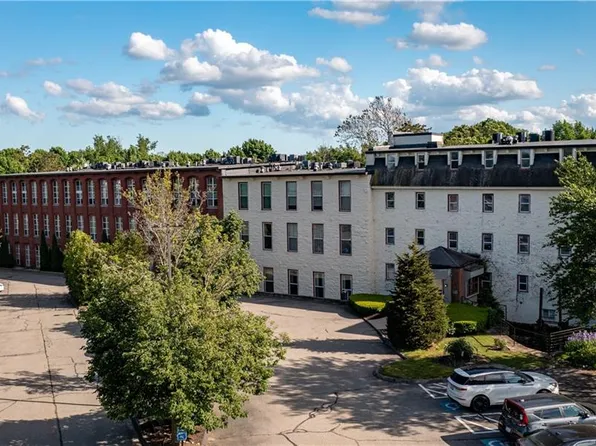 494 Woonasquatucket Ave APT 110, North Providence, RI 02911