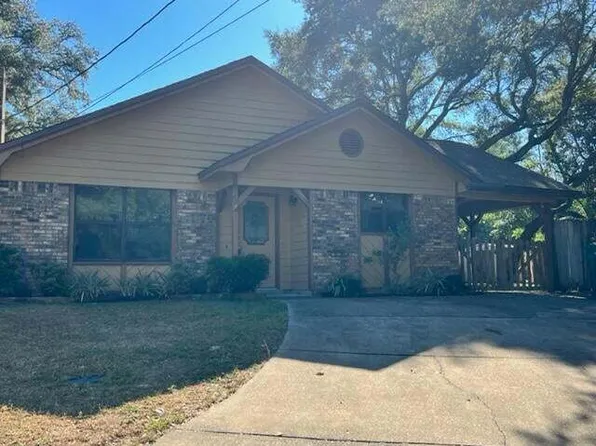 611 Lloyd St, Fort Walton Beach, FL 32547