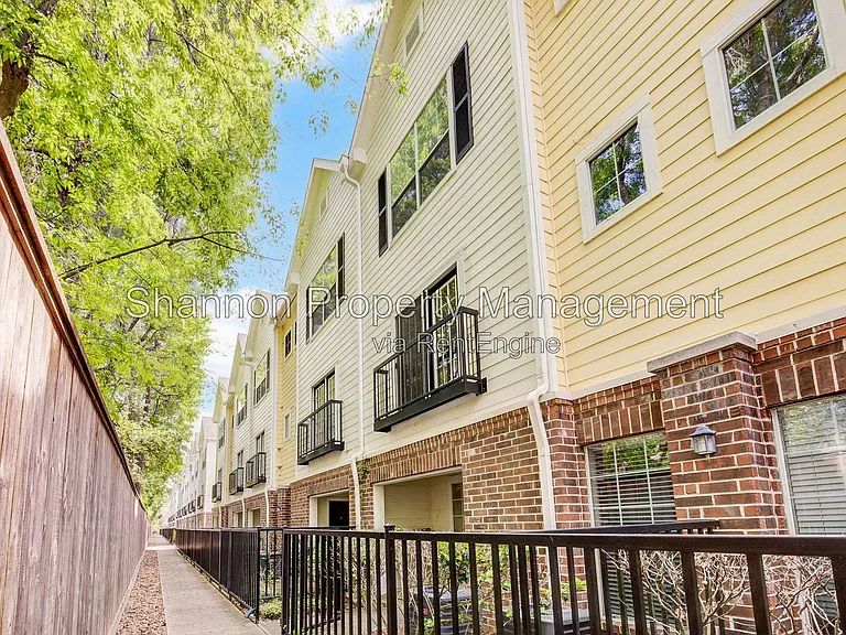 9200 Westheimer Rd #705 — Photo 22