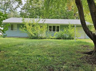 1508 Thornton Dr, Champaign, IL 61821