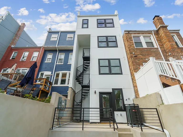 163 U St NE #1 — Photo 32