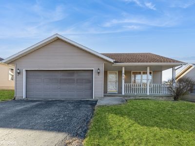 602 Tyler St, Genoa, IL, 60135