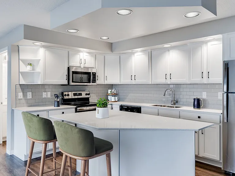 Waconia - 2 Bed / 2 Bath - 1,036 Sq.Ft.