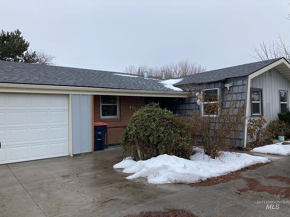 1st image of 670 Eastland Dr N