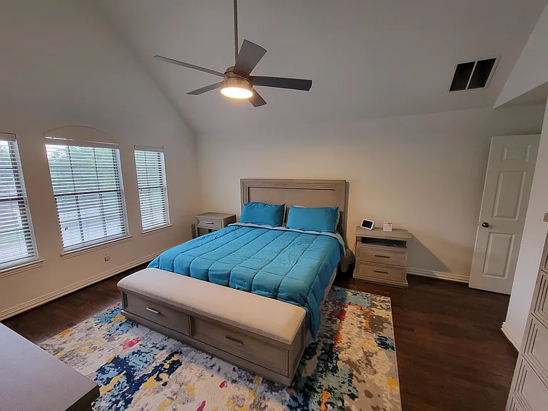4263 Towne Lake Ct — Photo 18