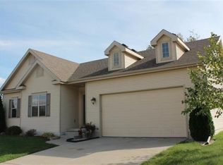 309 Skyland Way, Deerfield, WI 53531