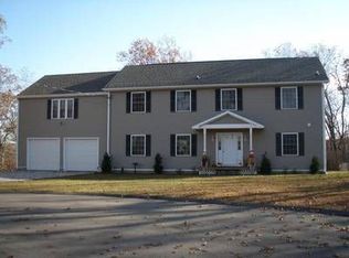 31 Holly Dr, Westerly, RI 02891