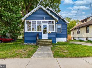 30 Gloucester Ave, Mount Ephraim, NJ 08059