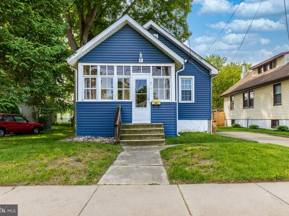 30 Gloucester Ave, Mount Ephraim, NJ 08059