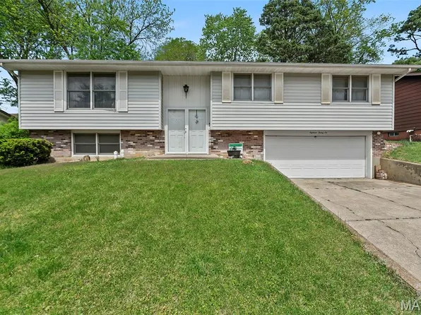 1826 Recardo Dr, Cape Girardeau, MO 63701