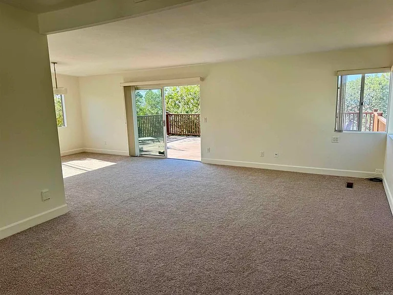 2511 El Amigo Rd — Photo 18