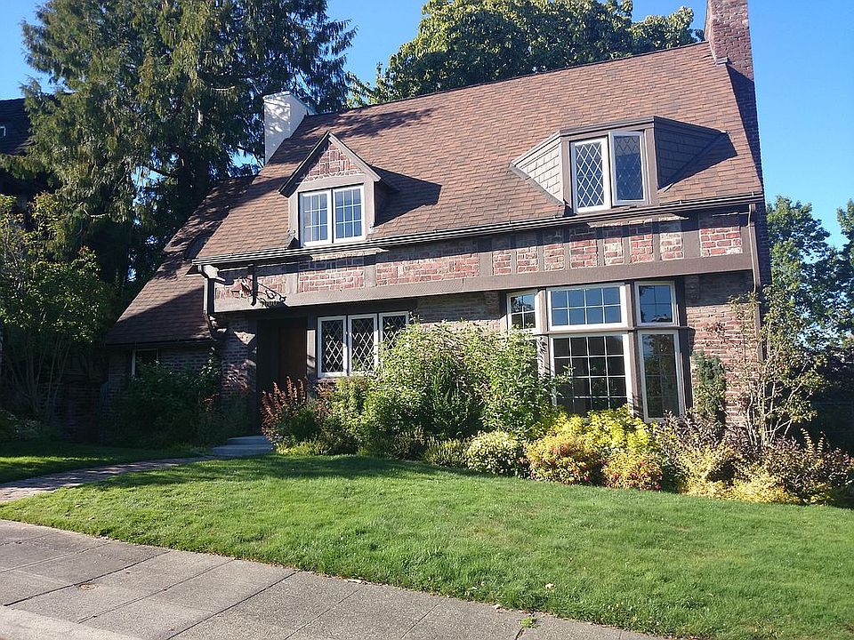 1st image of 4000 NE Belvoir Pl
