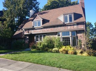 4000 NE Belvoir Pl, Seattle, WA 98105