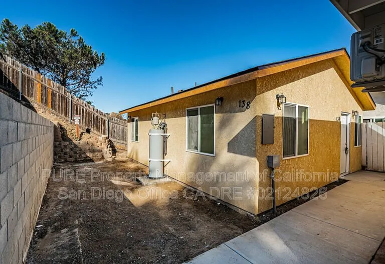138 Demona Pl — Photo 15