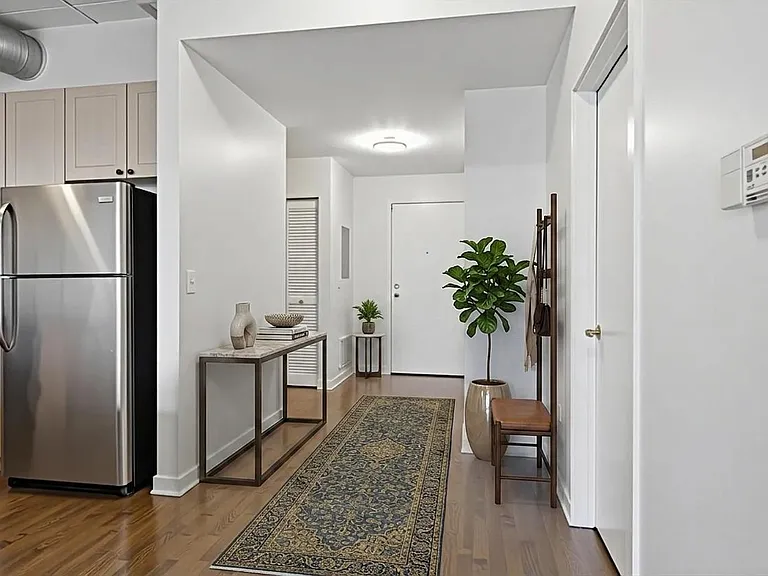 1155 W Madison St #507 — Photo 7