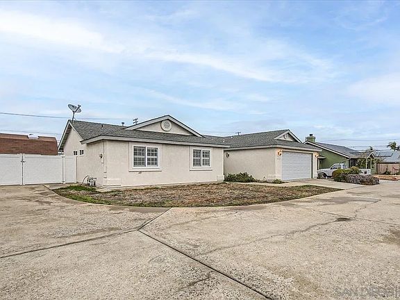 4th image of 2678 Buena Vista Ave