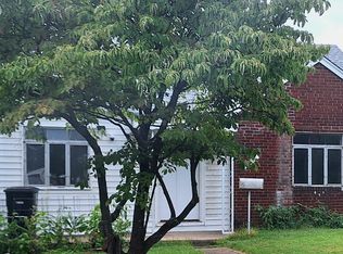 2020 S Pollard St, Arlington, VA 22204